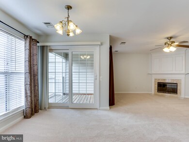 8204 Catbird Cir unit 202, Lorton, VA 22079 - photo 5