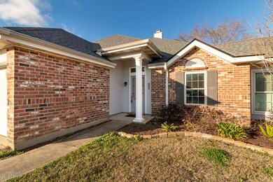 206 Pear Tree Cir-16
