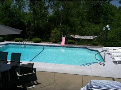 Swimming Pool/Hot Tub/Sauna