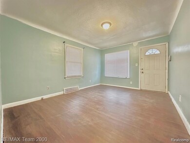 7725 Rosemont Ave, Detroit, MI 48228 - photo 3