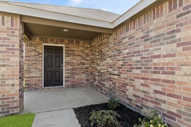 1607 Luke St, Ennis, TX 75119 - photo 3