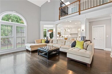 2-Story Great Room w/ Wood Burning Fireplace - Vie
