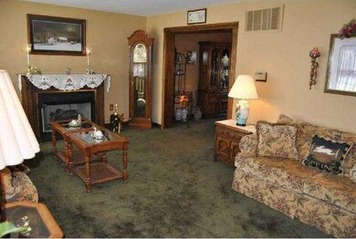 27 Katie Dr, Langhorne, PA 19047 - photo 2