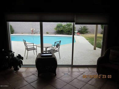 view to back yard/pool