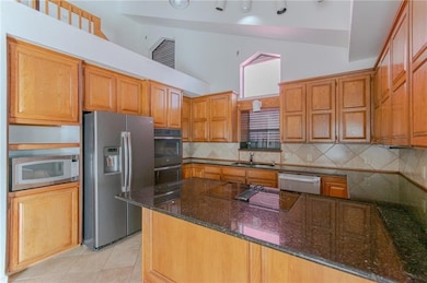 13925 Dasmarinas Dr, Corpus Christi, TX 78418 - photo 5