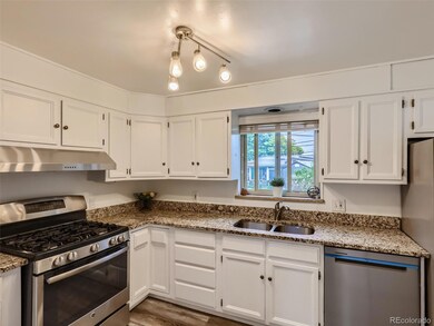 Open Kitchen
