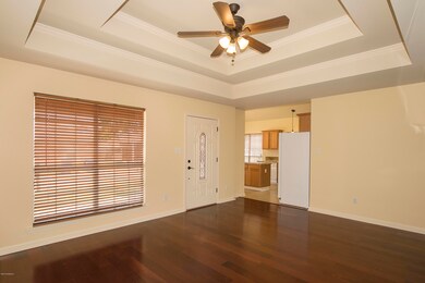 6_Living Room