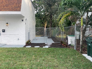 330 Sunshine Dr, Coconut Creek, FL 33066 - photo 3