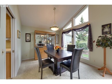 9900 SW Trotter Pl, Beaverton, OR 97008 - photo 5