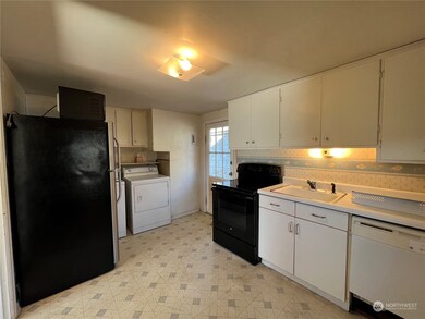 102 N Nile Ave, East Wenatchee, WA 98802 - photo 2