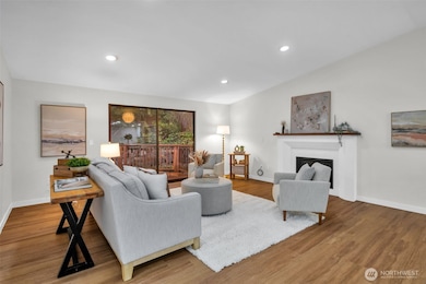 24827 9th Place S, Des Moines, WA 98198 - photo 4