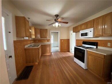 82 Garrow St, Auburn, NY 13021 - photo 3