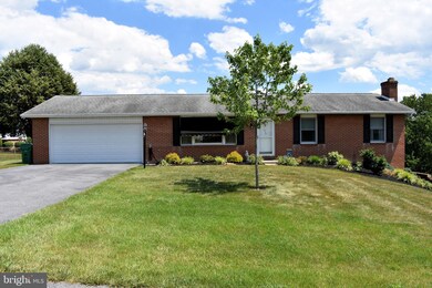 1920 Quigley Dr, Chambersburg, PA 17202 - photo 2