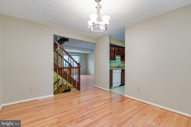 8044 Steeple Chase Ct, Springfield, VA 22153 - photo 5