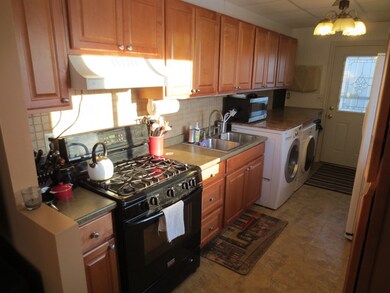 99 Sparrow Rd, Carpentersville, IL 60110 - photo 6