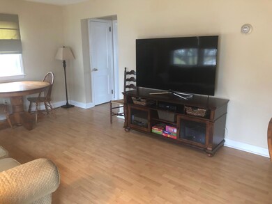 familyroom2