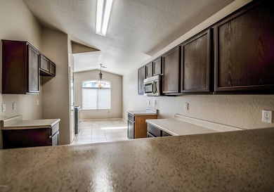 Kitchen 8