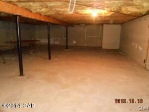 22 Tamaqua St, Tamaqua, PA 18252 - photo 3