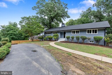 6911 Fort Hunt Rd, Alexandria, VA 22307 - photo 2