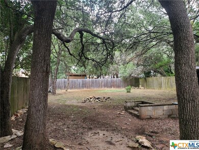 908 Dartmouth St, San Marcos, TX 78666 - photo 6
