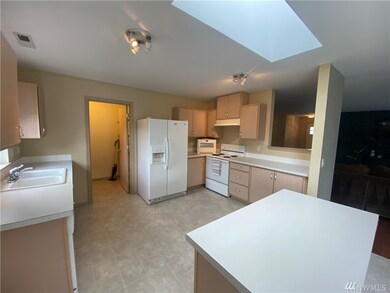 1110 Nunnally Ave NW, Orting, WA 98360 - photo 5