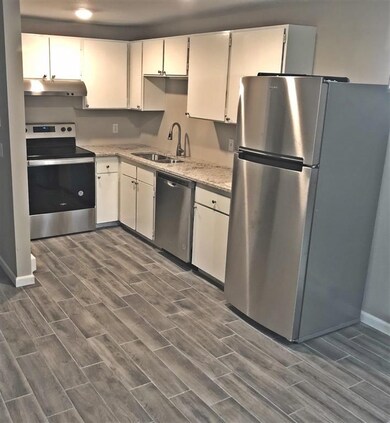 810 Court St unit D, Keene, NH 03431 - photo 4