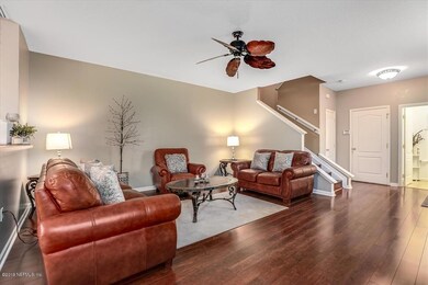 2310 Red Moon Dr, Jacksonville, FL 32216 - photo 5