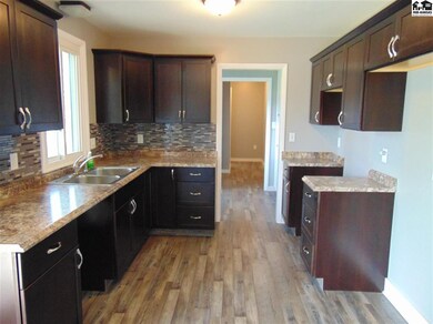 1112 Eastmoor Dr, McPherson, KS 67460 - photo 3