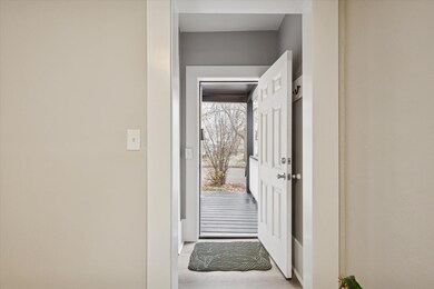 1221 Quarry Ave NW, Grand Rapids, MI 49504 - photo 4