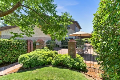 7916 Laurelridge Ct, Fair Oaks, CA 95628 - photo 2