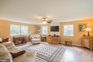 3010 Green Valley Rd, Ijamsville, MD 21754 - photo 5