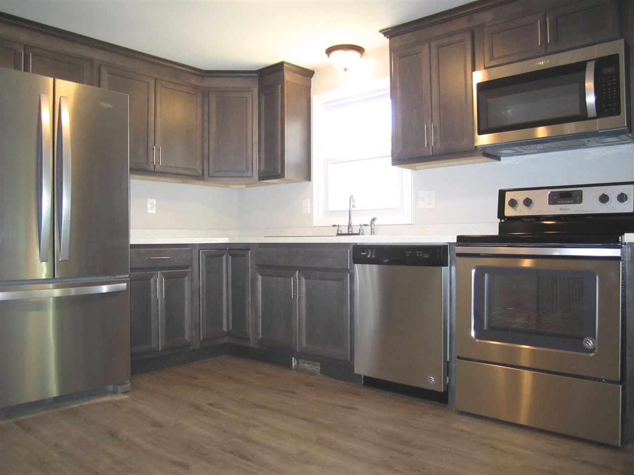 18 Kienia Rd, Hudson, NH 03051 - photo 2