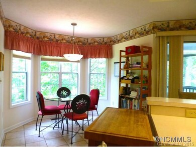 Cheery + sunny breakfast area