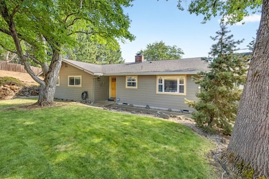 1773 Alta Vista Rd, Eagle Point, OR 97524 - photo 3