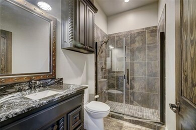 Guest bathroom.