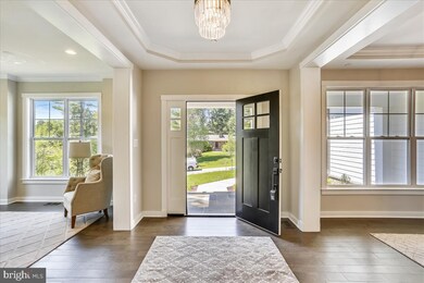 7604 Glennon Dr, Bethesda, MD 20817 - photo 4