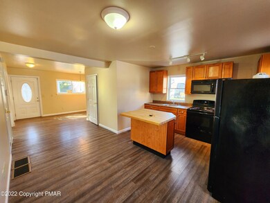 1128 N 5th St unit Rear, Stroudsburg, PA 18360 - photo 4