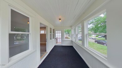 (VS) Porch