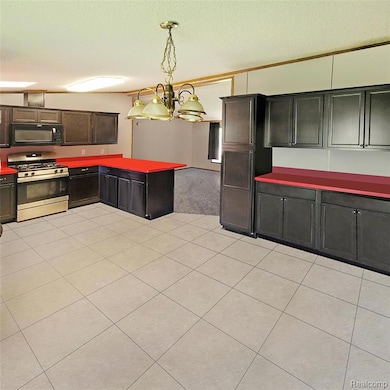 35420 Grant St, Romulus, MI 48174 - photo 4