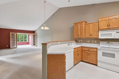 5550 Nathan Ln N unit 1, Plymouth, MN 55442 - photo 6