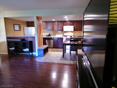 5075 Indian River Dr unit 175, Las Vegas, NV 89103 - photo 3
