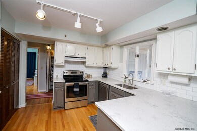 6 Dyke Rd, Latham, NY 12110 - photo 3