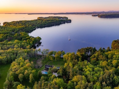 Shelburne Bay
