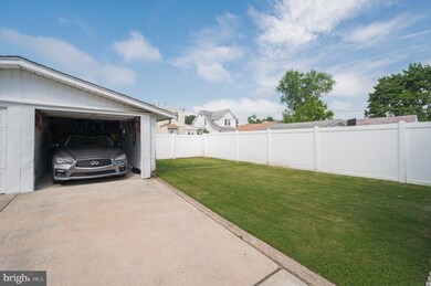 106 E Oak Ln, Glenolden, PA 19036 - photo 2