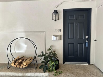 7498 E Northwest Hwy unit 149, Dallas, TX 75231 - photo 2