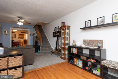 3550 Oakmont St, Philadelphia, PA 19136 - photo 3