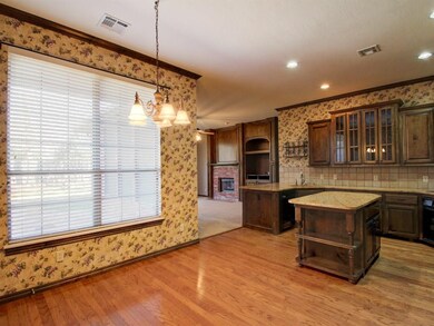 2609 Brenton Dr, Edmond, OK 73012 - photo 7