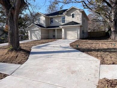 109 Elm St unit 2, Bonham, TX 75418 - photo 3