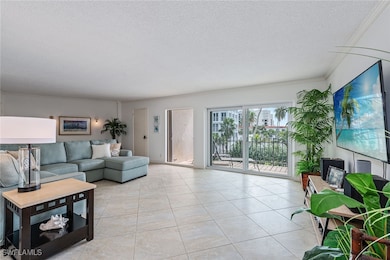 3399 Gulf Shore Blvd N unit 309, Naples, FL 34103 - photo 6