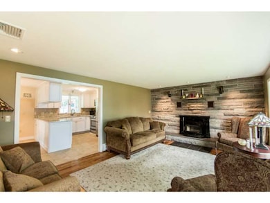 21 Willow Rd, Greenville, RI 02828 - photo 6